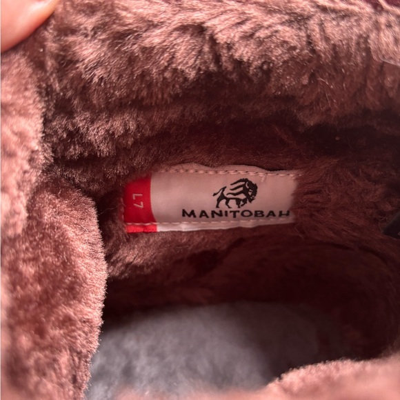 Manitobah mukluks Keewatin suede rabbit fur burgundy boots size 7 ladies - Picture 6 of 9